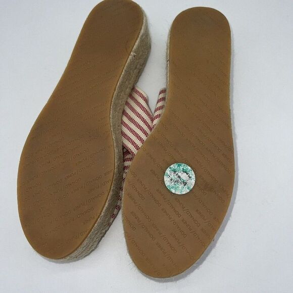 DONALD PLINER NWOB Chatcha Red/Ivory Striped Fabric Platform Sandals - Size 8 - Picture 4 of 4